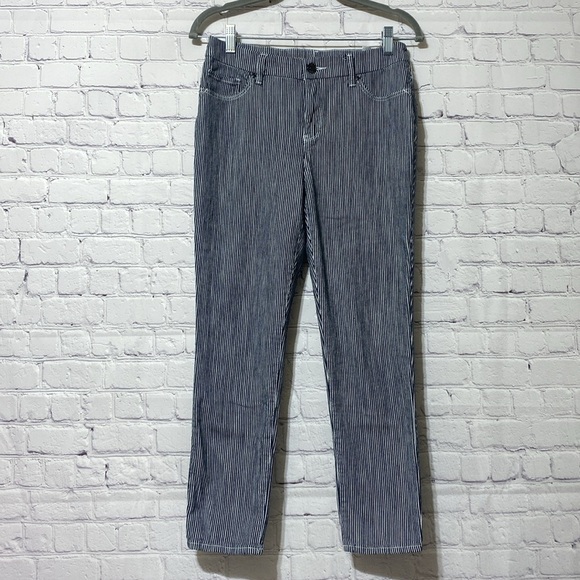 Chico’s pants - Picture 3 of 10